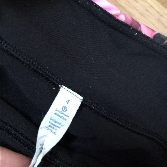 Lululemon crop leggings sz 4 - Picture 2 of 3